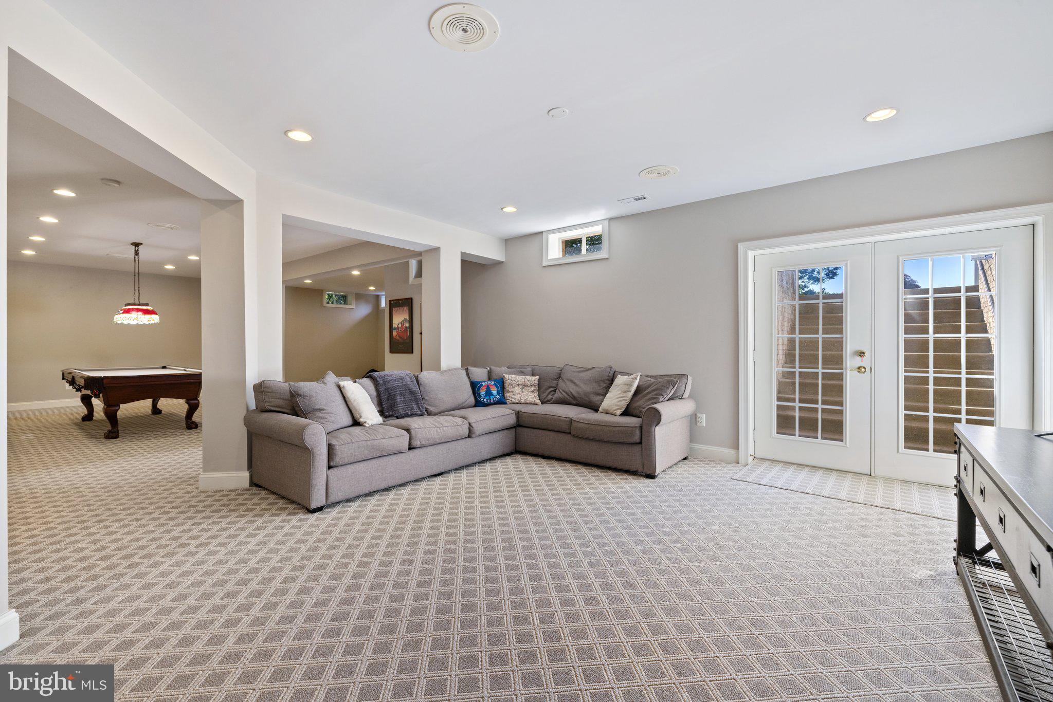 BEACON HILL - Residential