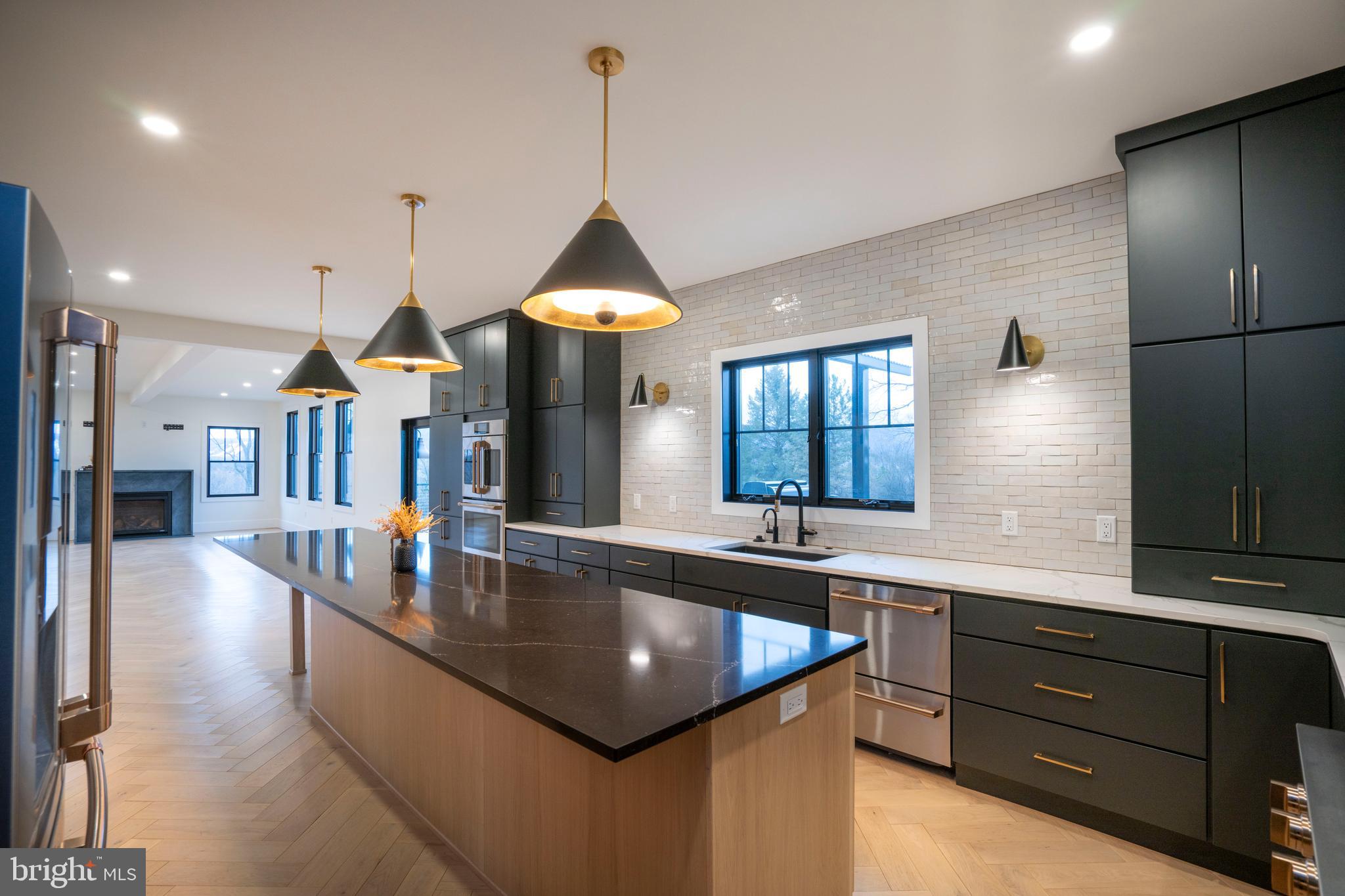OAK GROVE - Residential