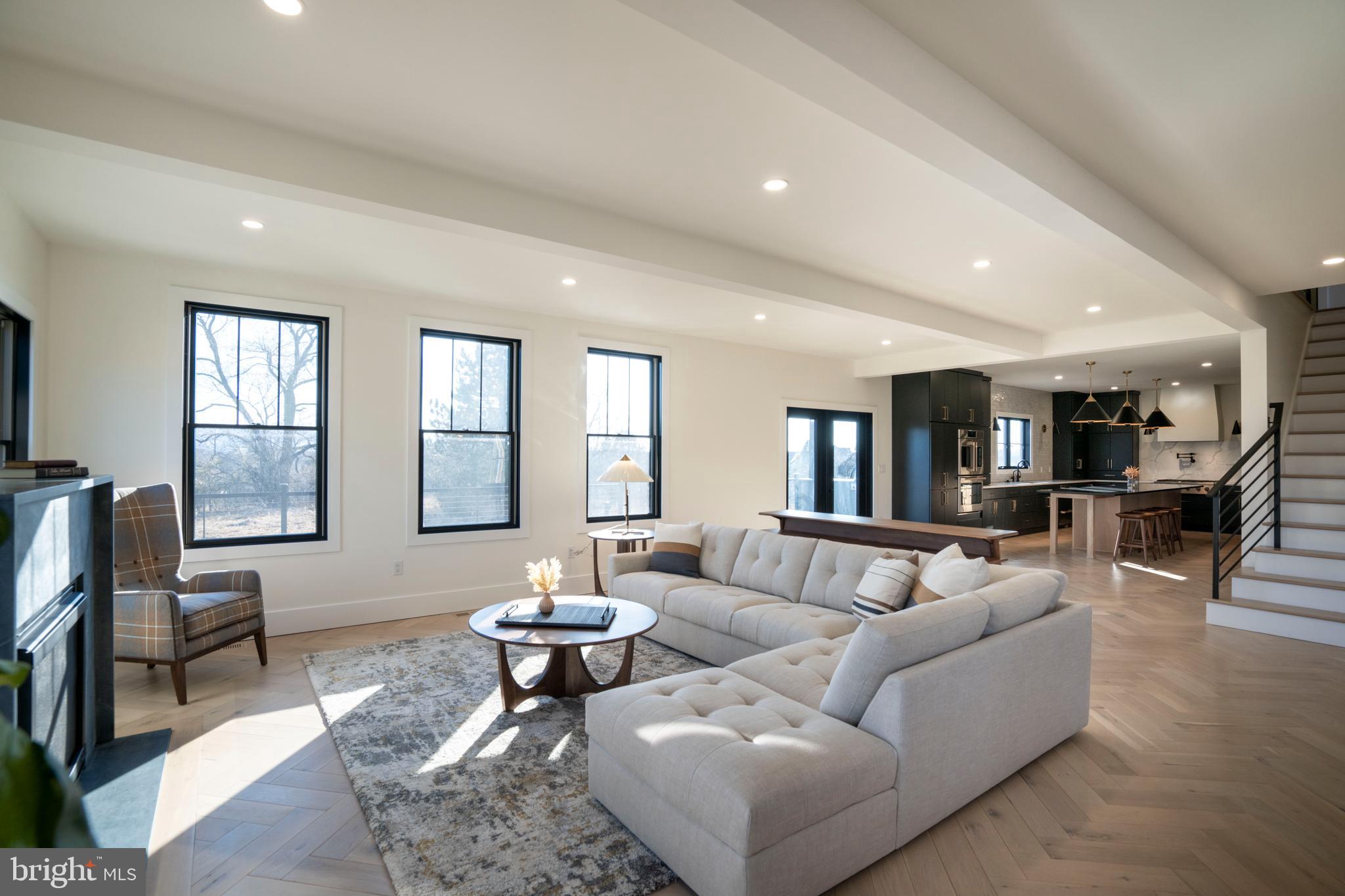 OAK GROVE - Residential