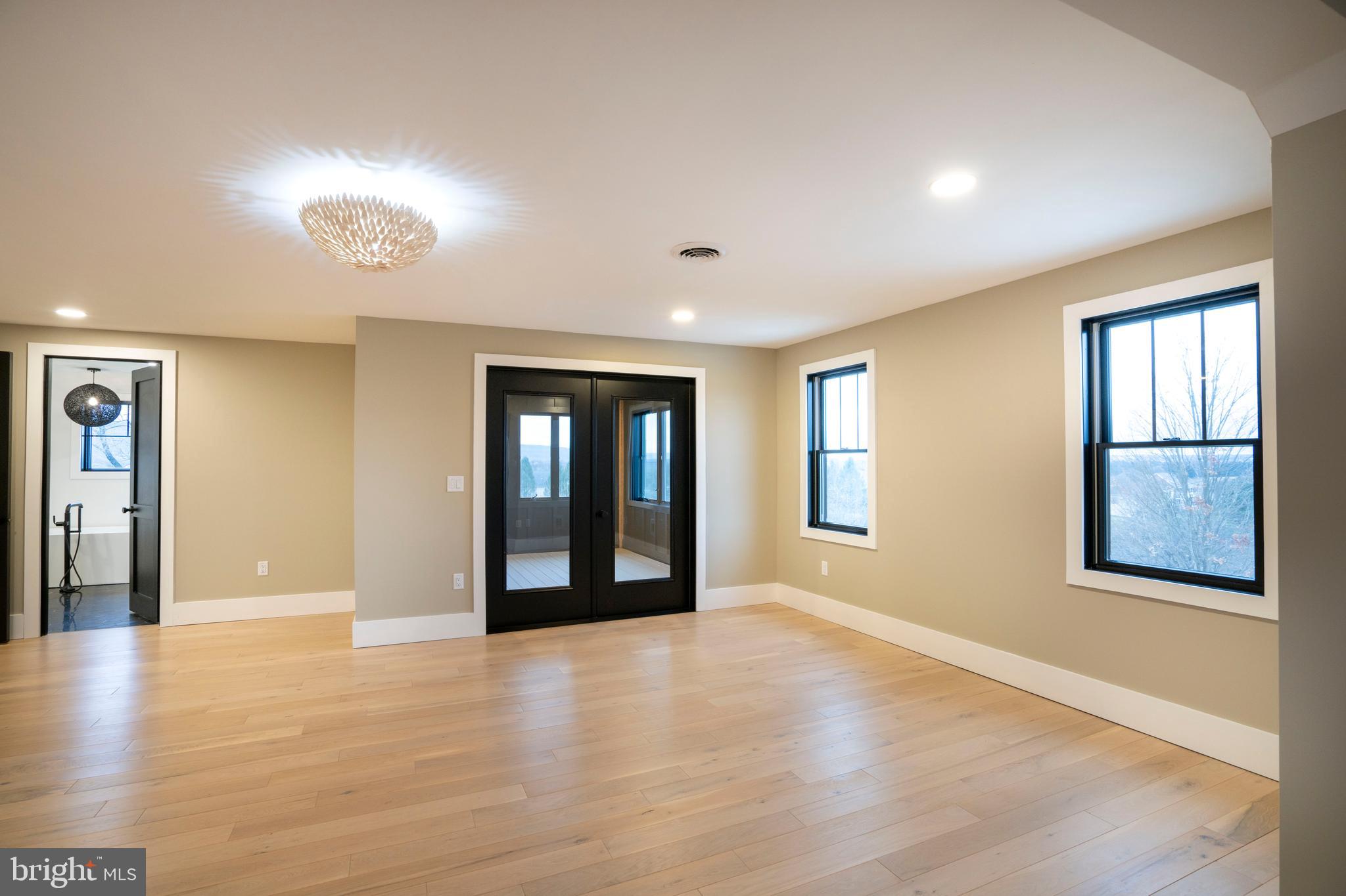 OAK GROVE - Residential