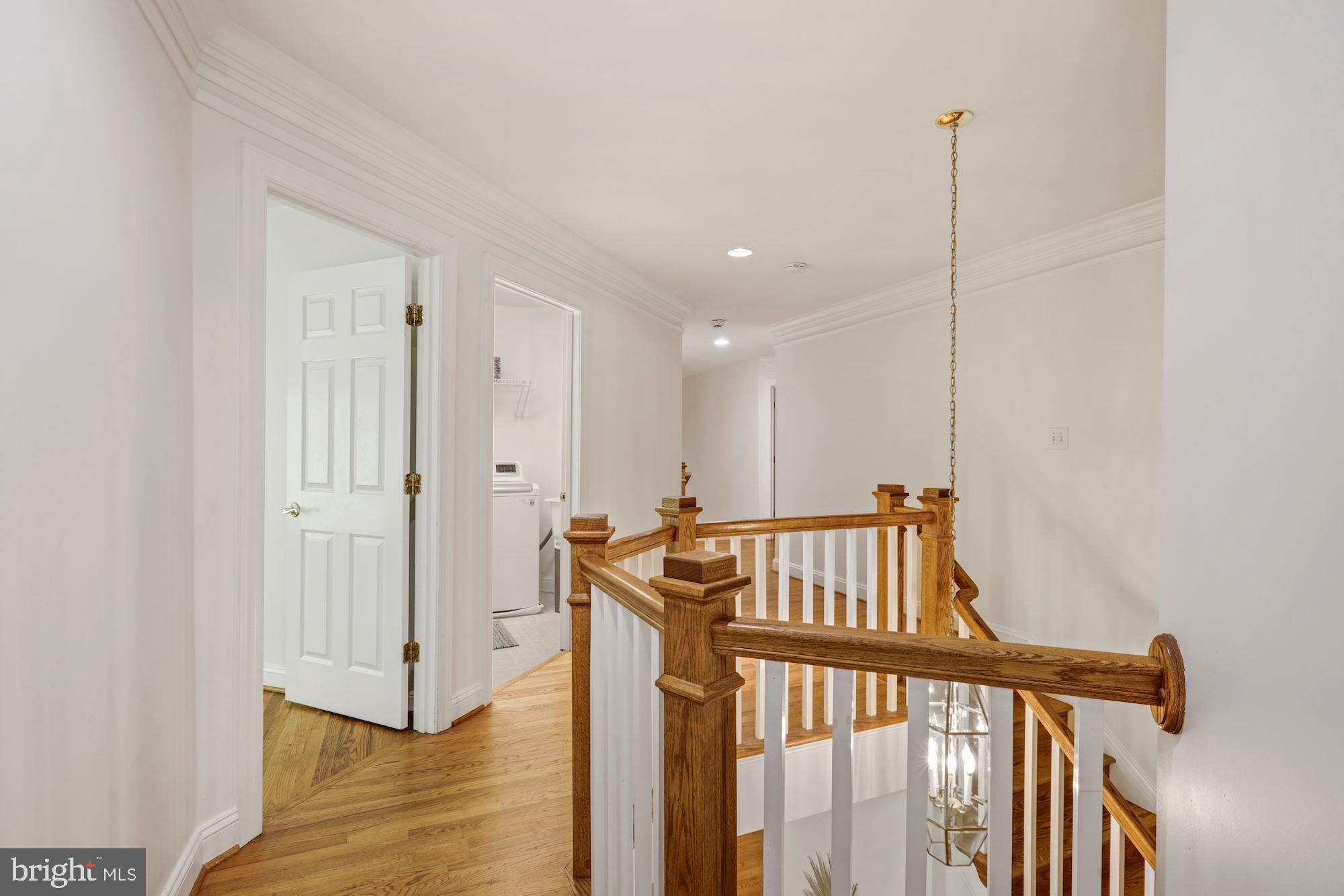 POTOMAC OUTSIDE - Residential