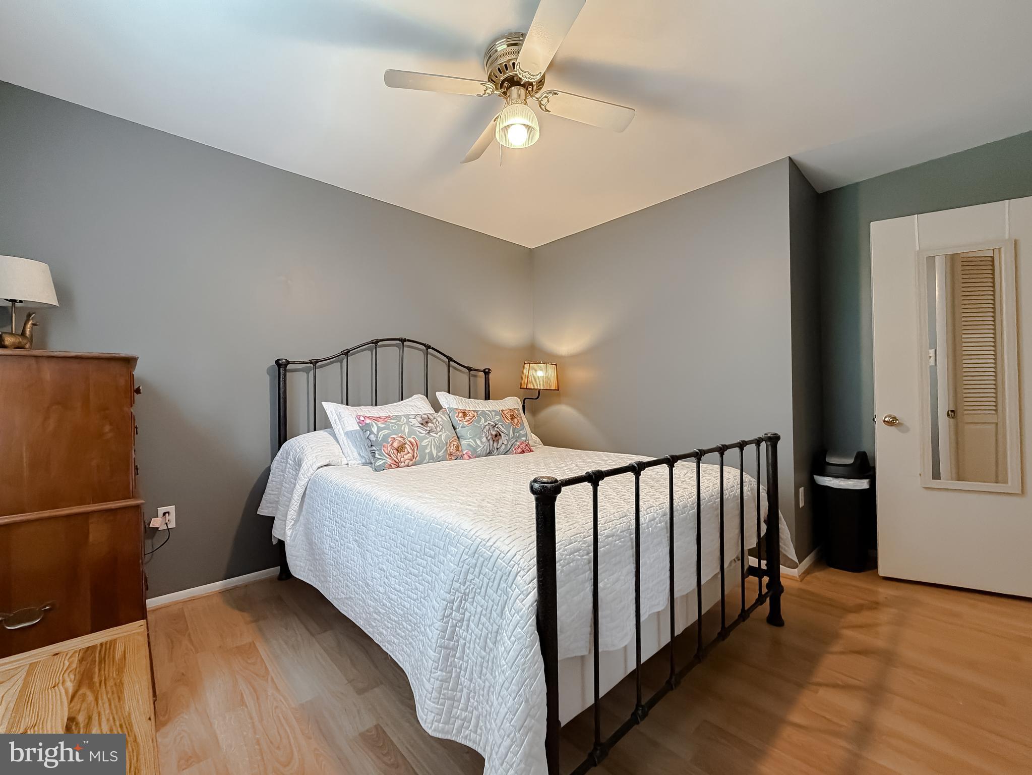 POPLAR WOODS - Residential