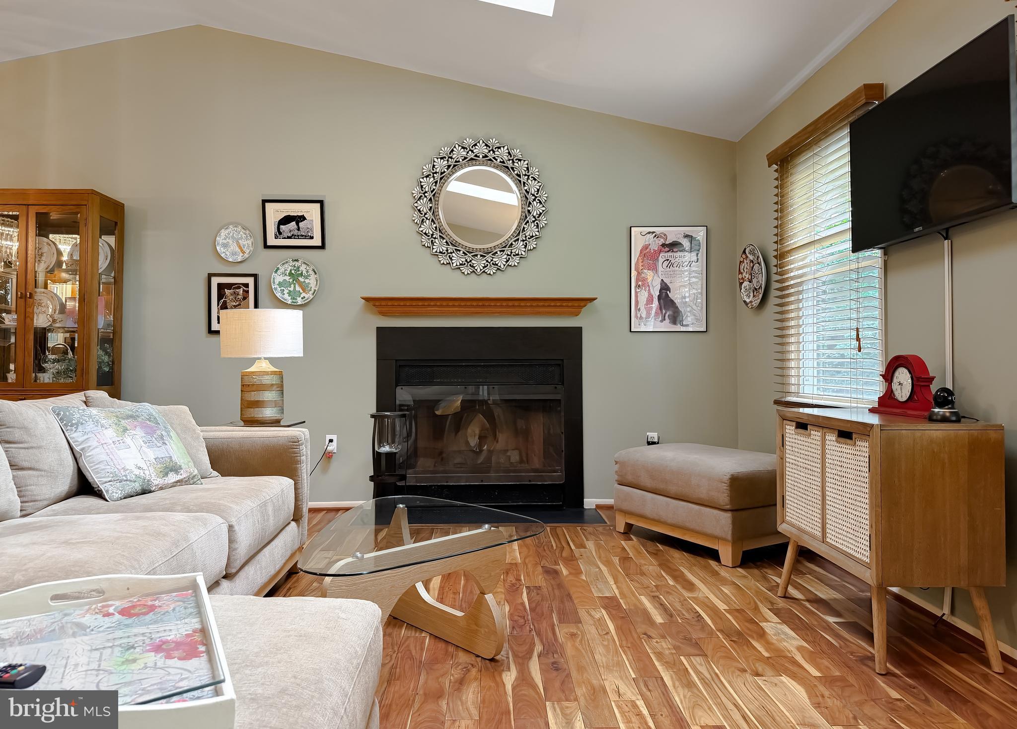 POPLAR WOODS - Residential