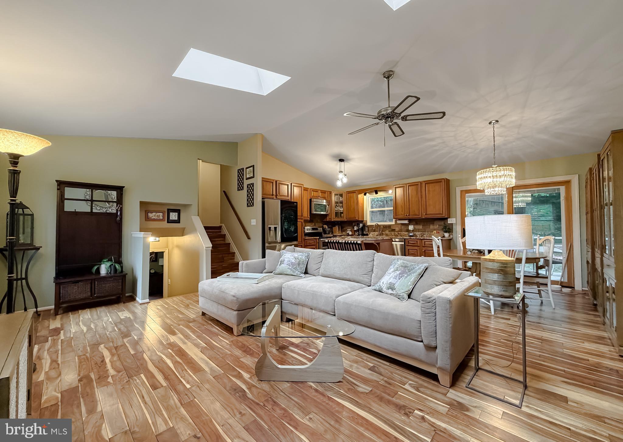 POPLAR WOODS - Residential