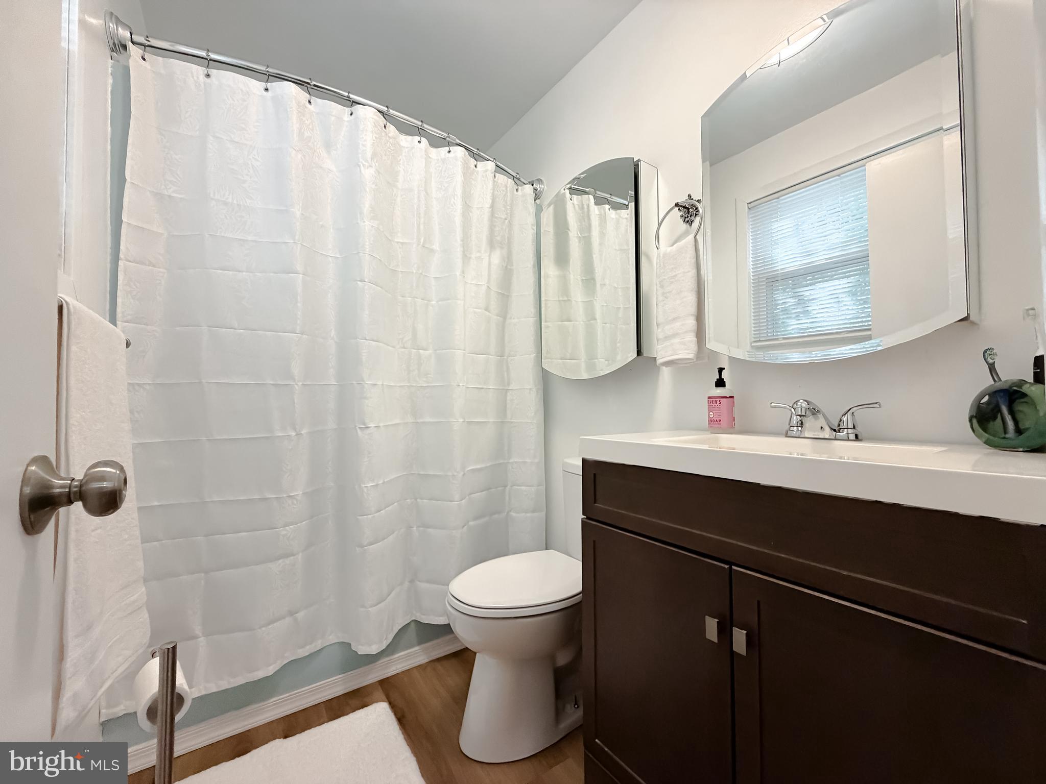 POPLAR WOODS - Residential