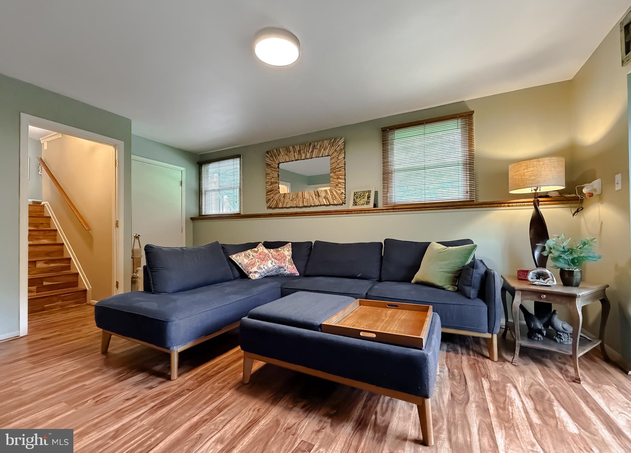 POPLAR WOODS - Residential