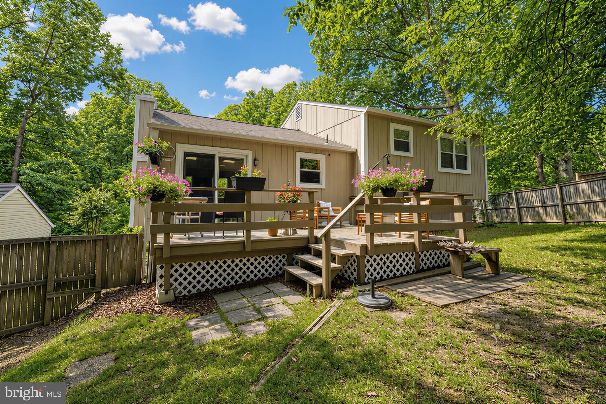 POPLAR WOODS - Residential