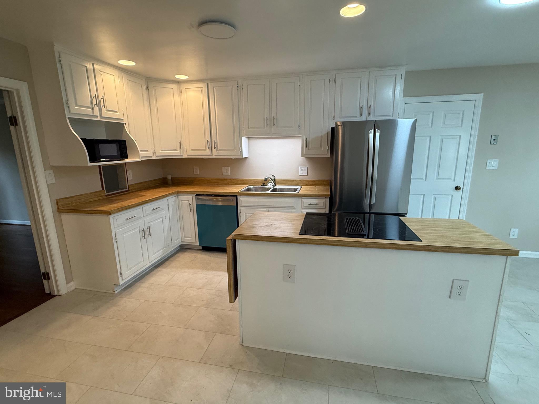 FERRY LANDING VILLA - Residential