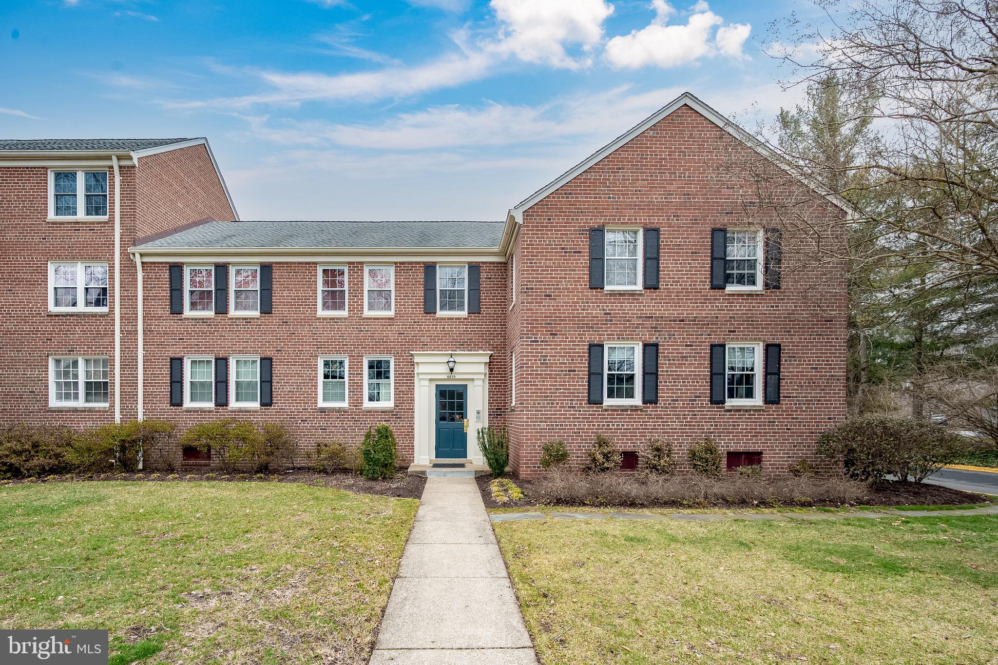 Open House Saturday 3/14 2-4 and Sunday 3/15 2-4pm
Fabulous 2 bedroom, 1 bathroom condo with highly desirable porch unit!  Tranquil porch is adjacent to trees and extremely private.  This light-filled home has classic charm with parquet wood floors throughout.  Condo is well maintained but being sold As-Is.  
An added bonus, the laundry room, huge storage unit, and bike racks are conveniently located in same building. The condo dues include gas for cooking and hot water, water, trash, and unassigned parking. Belle View Condos offer abundant amenities including a pool complex with a separate lap pool, three tennis courts, basketball court, tot lots, and plenty of free and easy parking. Enjoy a walkable neighborhood with shopping, dining, parks, a farmers market, and recreation just blocks away. Stroll over to Dunkin Donuts, Revel wine bar, the updated Safeway with Starbucks, ABC Store, CVS and more. Outdoor enthusiasts can explore the Mt. Vernon Bike Trail along the Potomac or rent a sailboat or paddle board at Belle Haven Marina. Commuters will love the proximity to Huntington Metro with a parking garage, and easy access to I-95, National Harbor, Fort Belvoir, the Pentagon, and Old Town Alexandria with its restaurants, shopping, and charm.