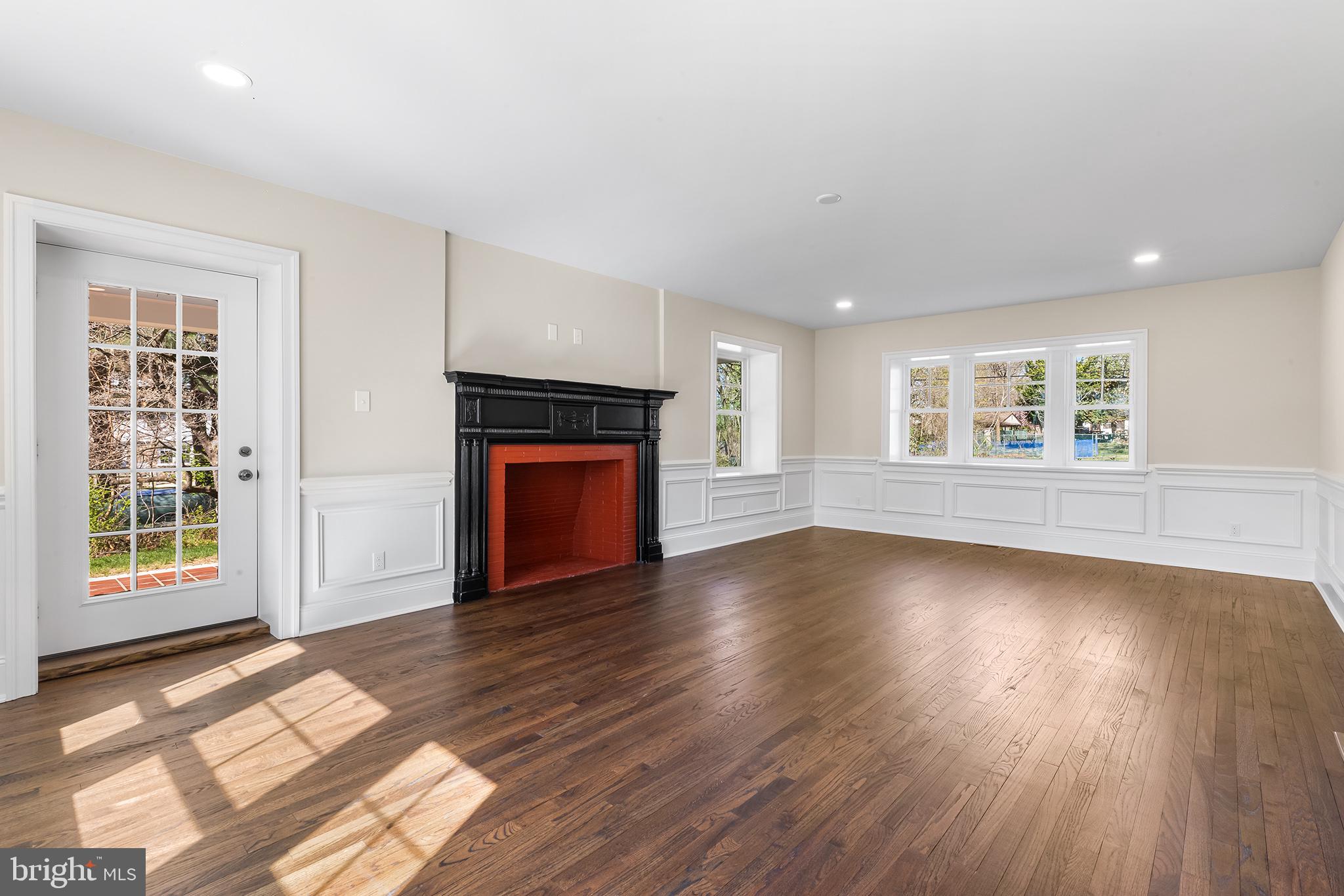 CURRAN TERRACE - Residential