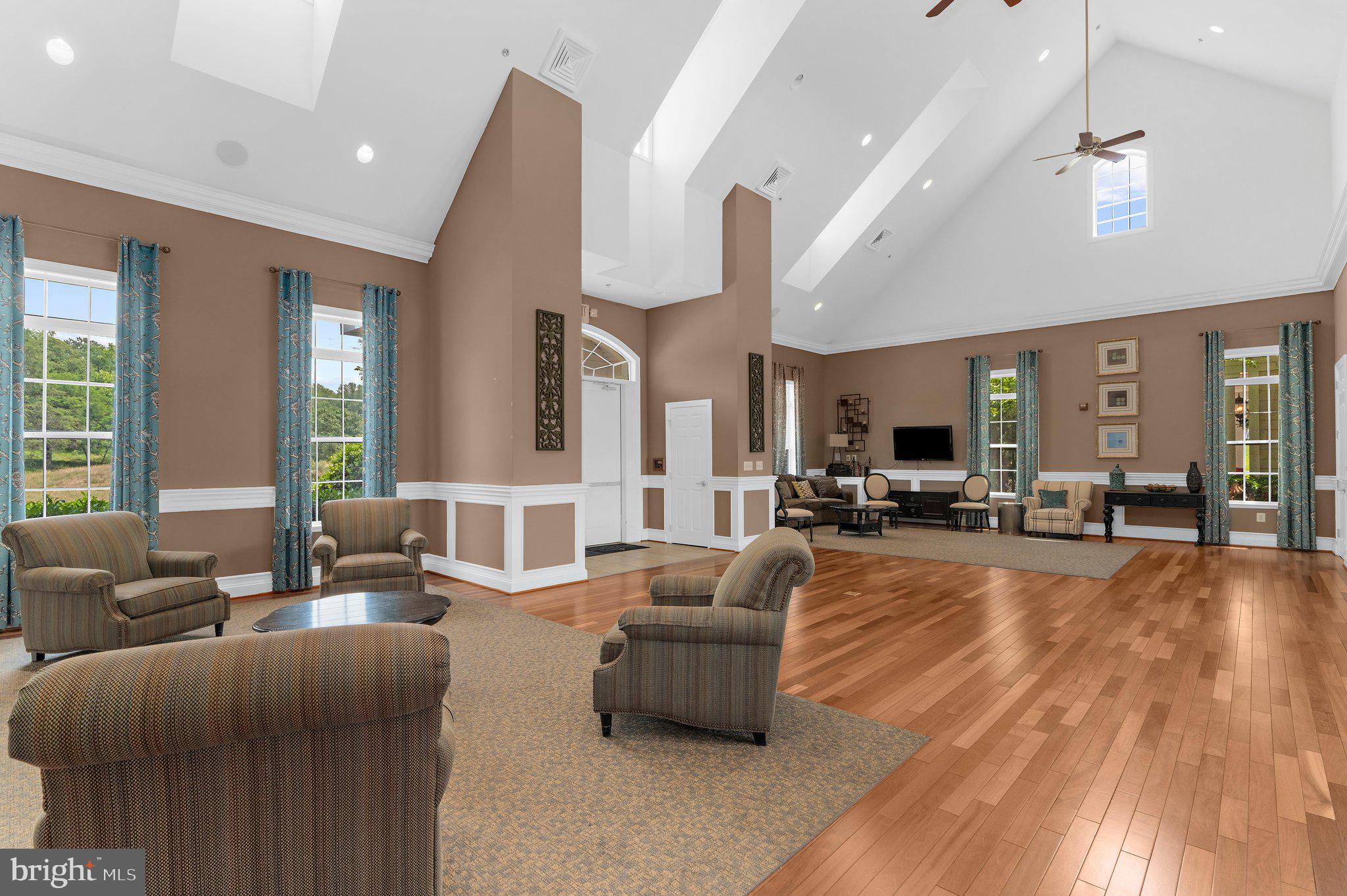 STEEPLECHASE - Residential