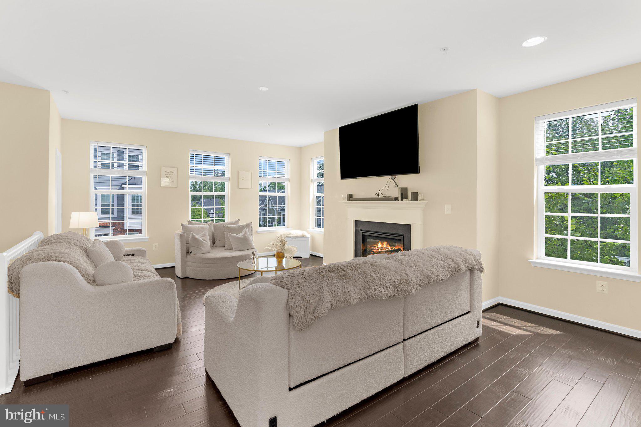 STEEPLECHASE - Residential