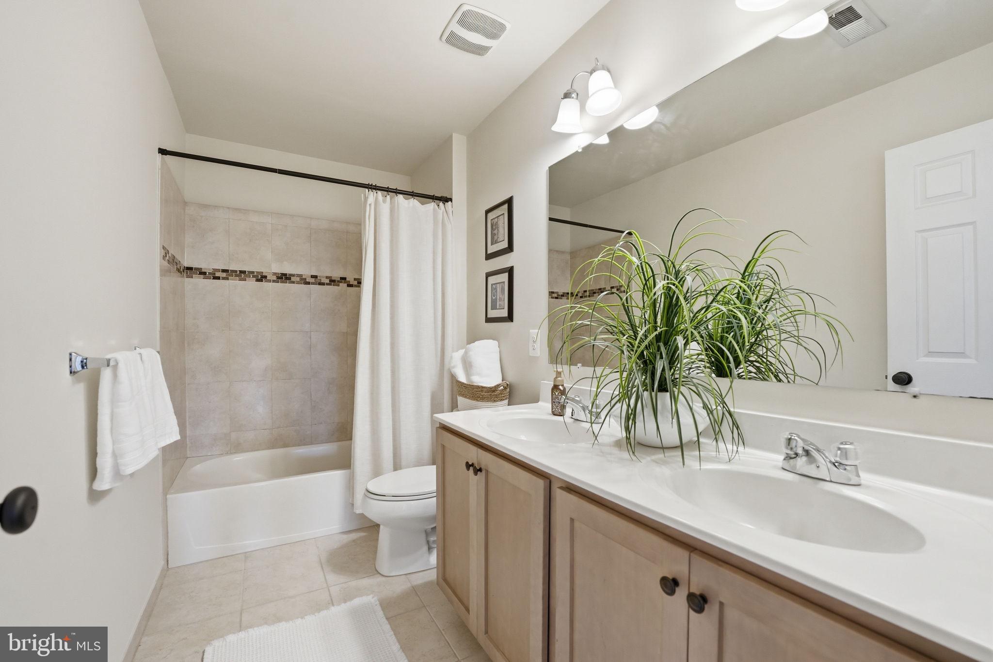 DOMINION VALLEY COUNTRY CLUB - Residential