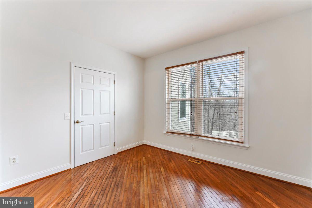 VALLEYBROOKE CHASE - Residential