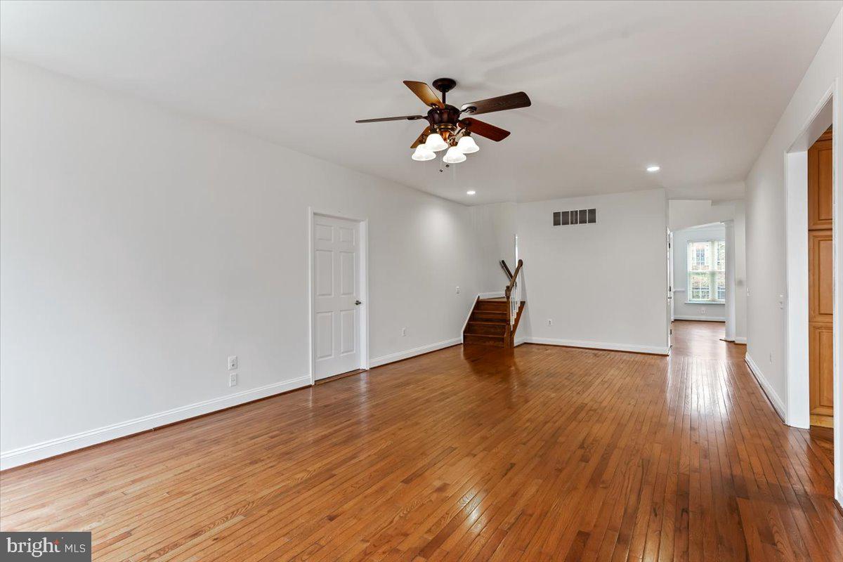 VALLEYBROOKE CHASE - Residential