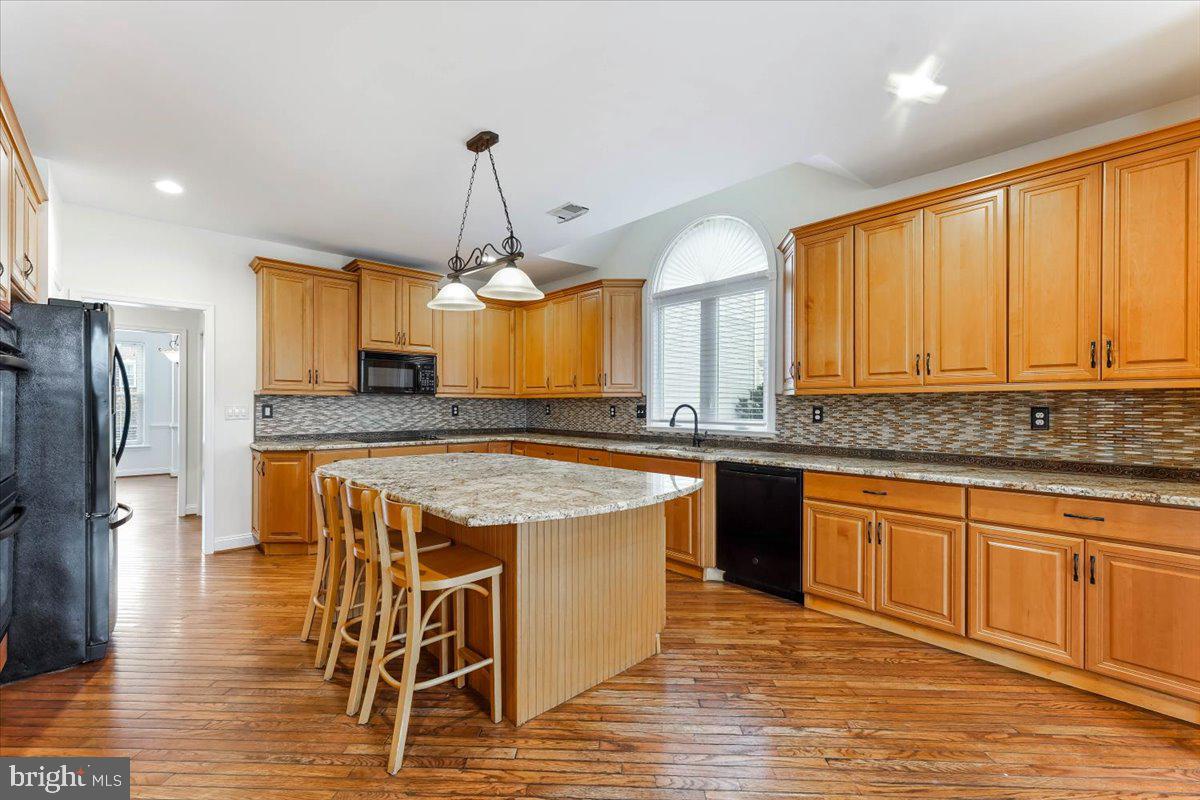 VALLEYBROOKE CHASE - Residential