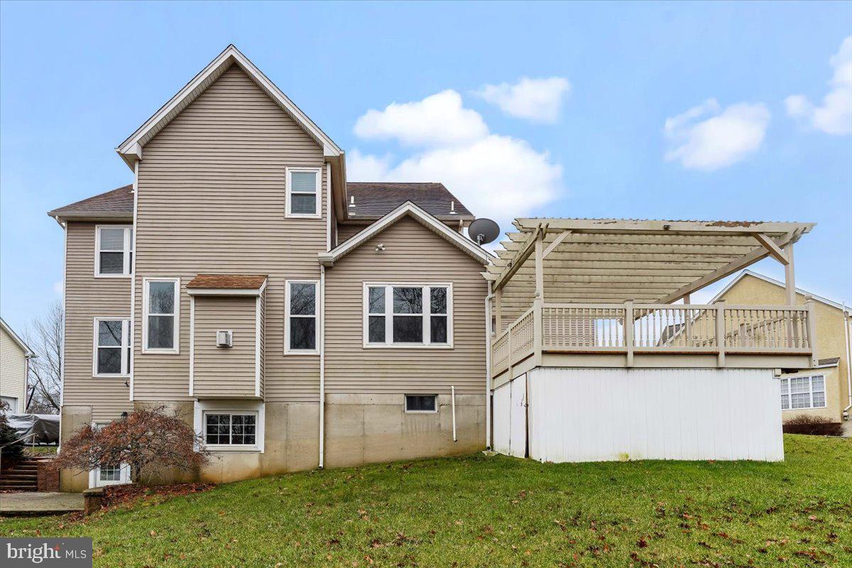 VALLEYBROOKE CHASE - Residential
