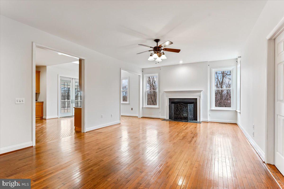 VALLEYBROOKE CHASE - Residential