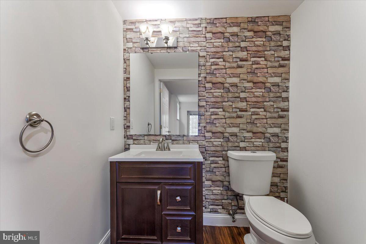 VALLEYBROOKE CHASE - Residential