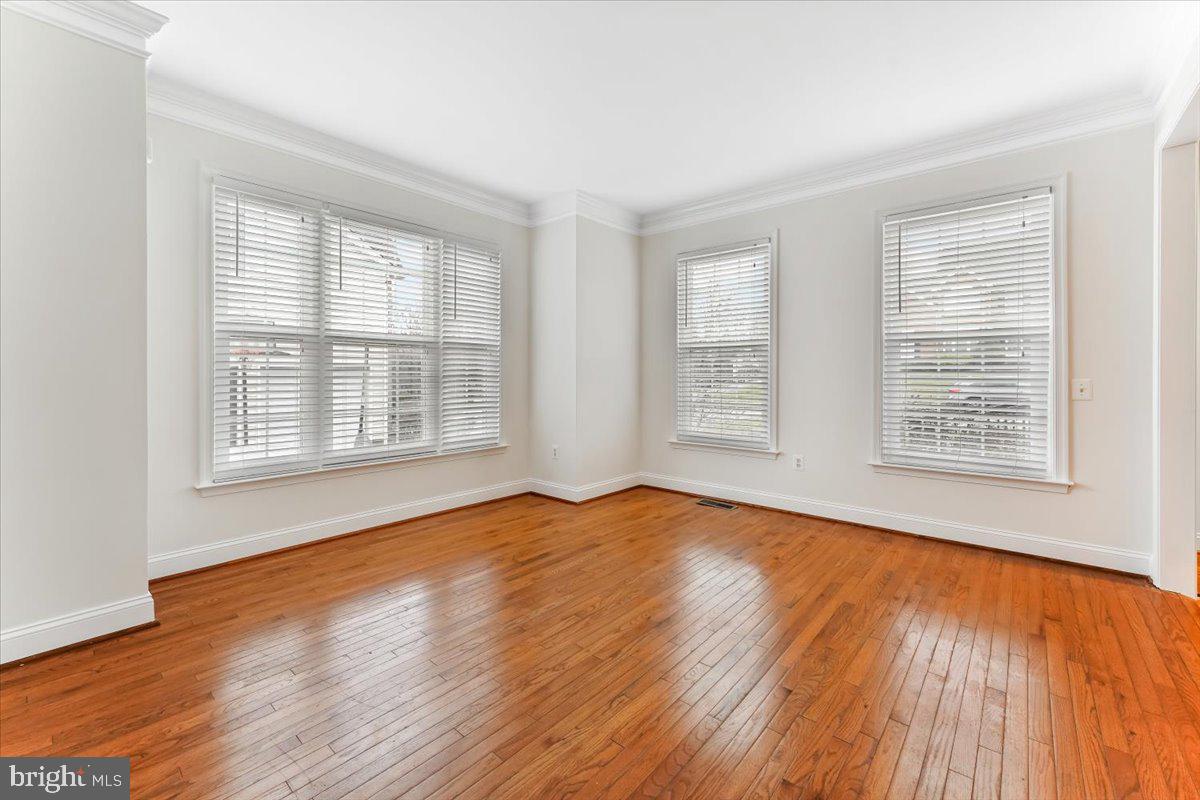 VALLEYBROOKE CHASE - Residential
