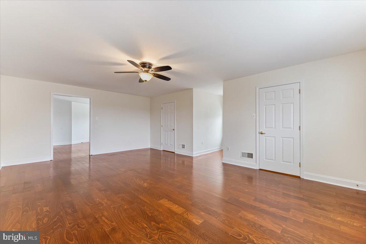 VALLEYBROOKE CHASE - Residential