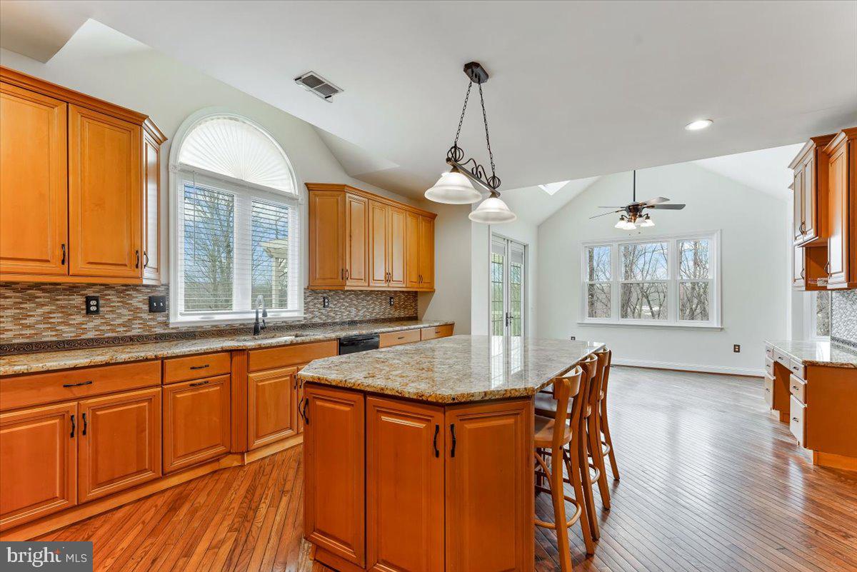 VALLEYBROOKE CHASE - Residential