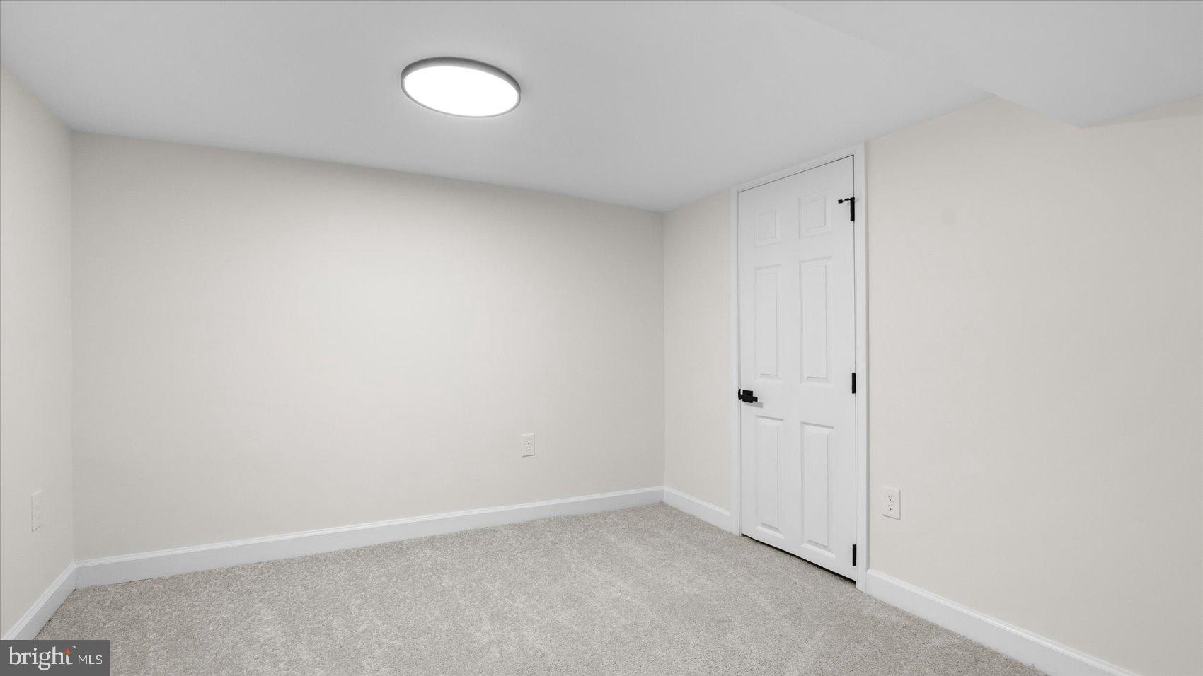 MONDAWMIN - Residential