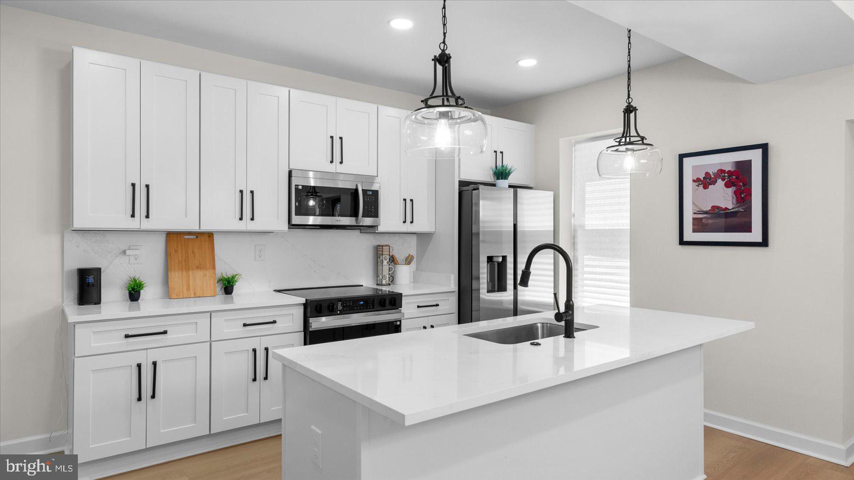 MONDAWMIN - Residential