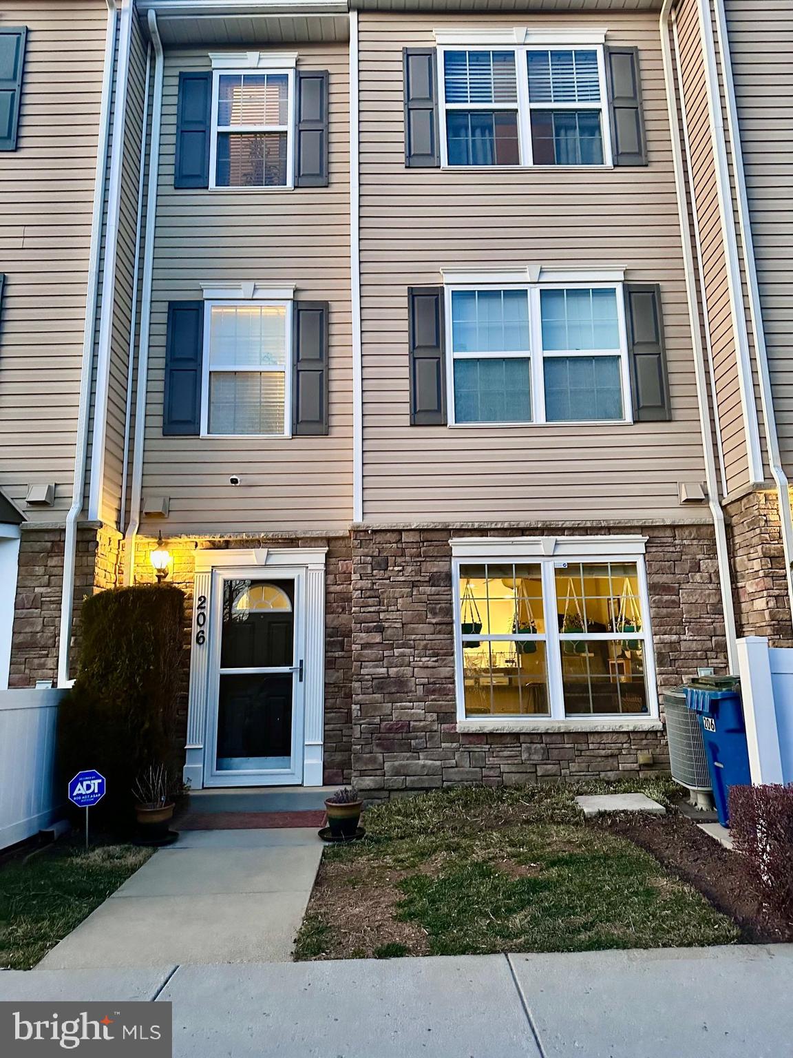 RESERVOIR RIDGE - Residential