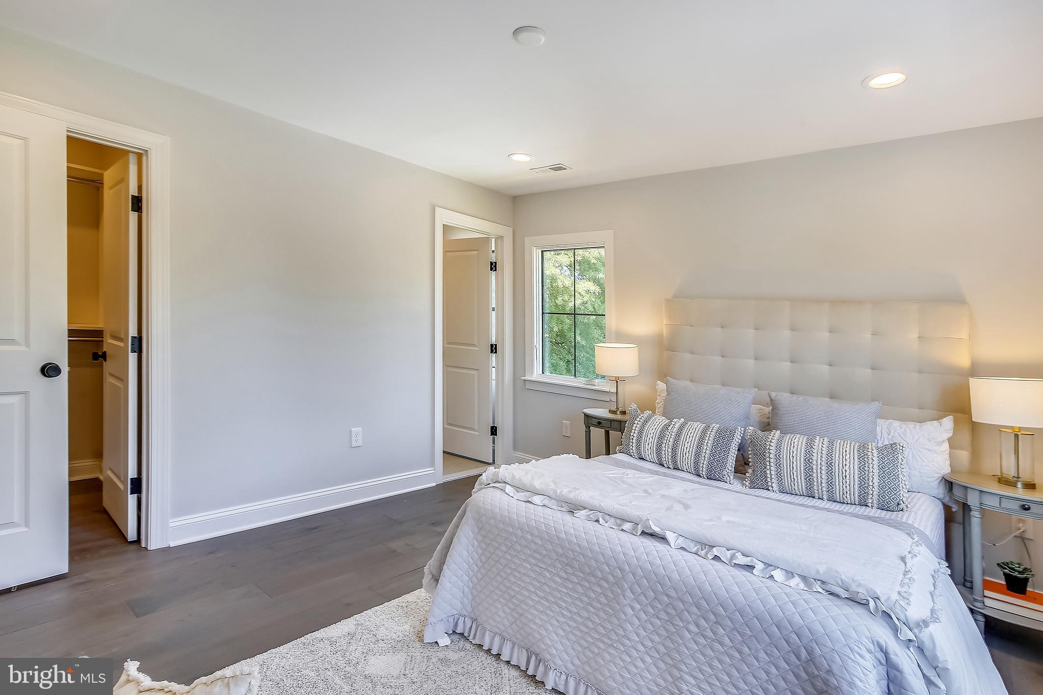 BRADDOCK HEIGHTS - Residential