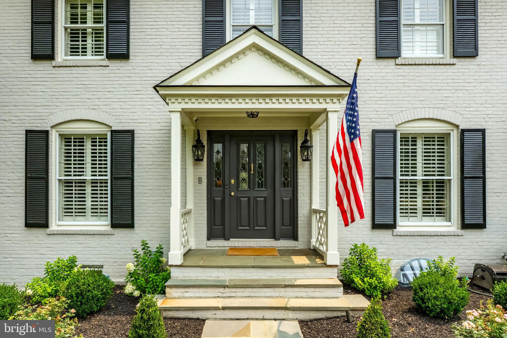 RIVER FALLS - Residential