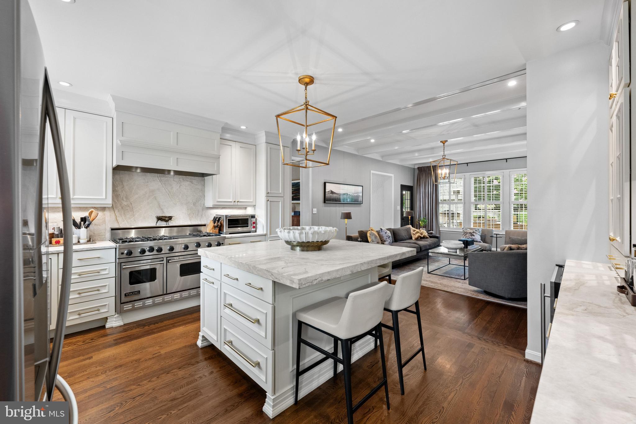RIVER FALLS - Residential
