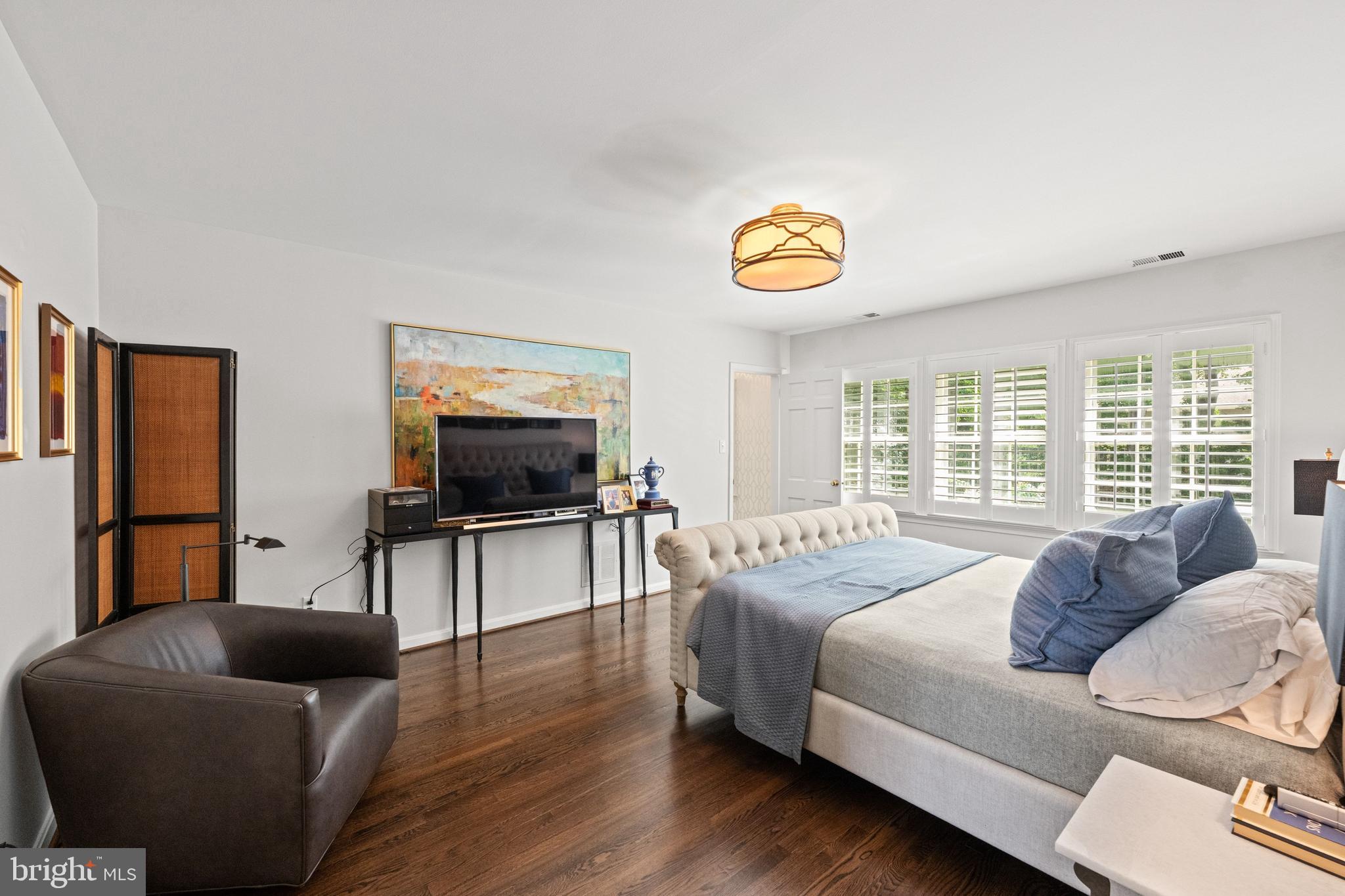 RIVER FALLS - Residential