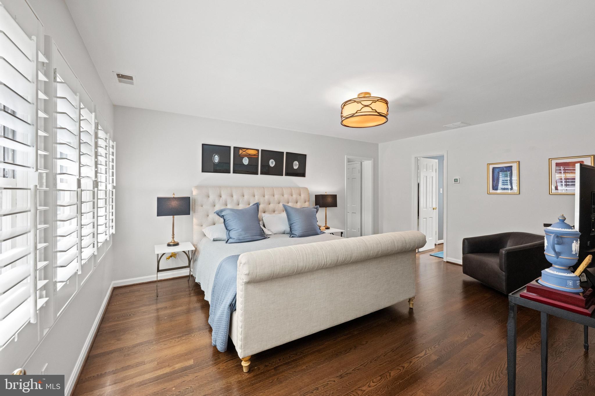 RIVER FALLS - Residential