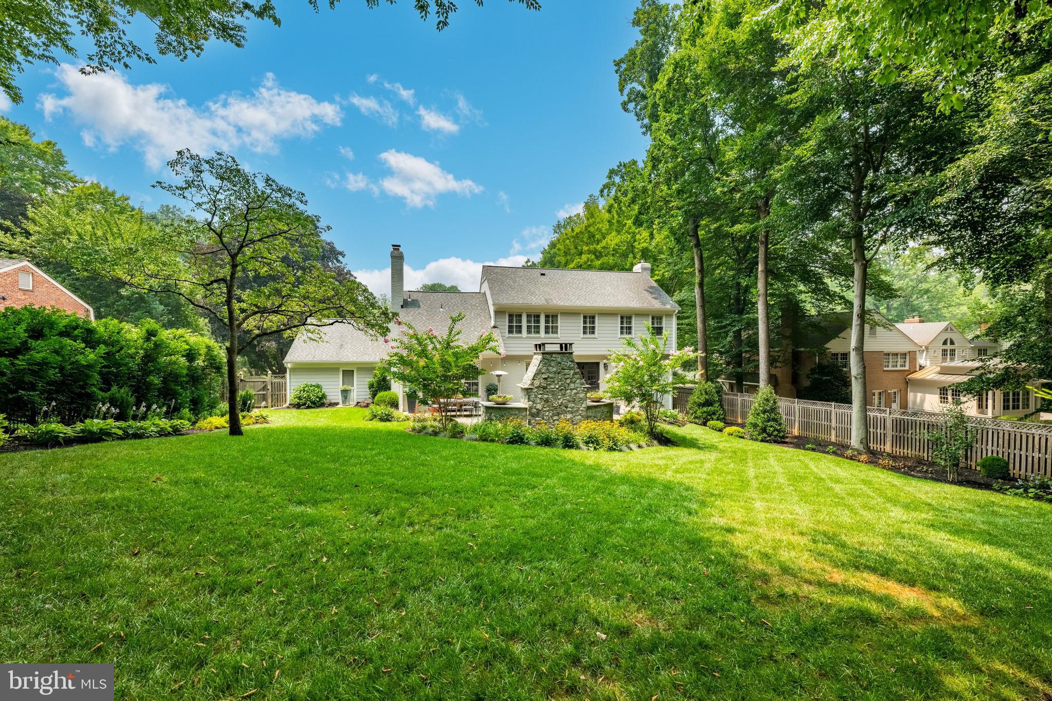 RIVER FALLS - Residential