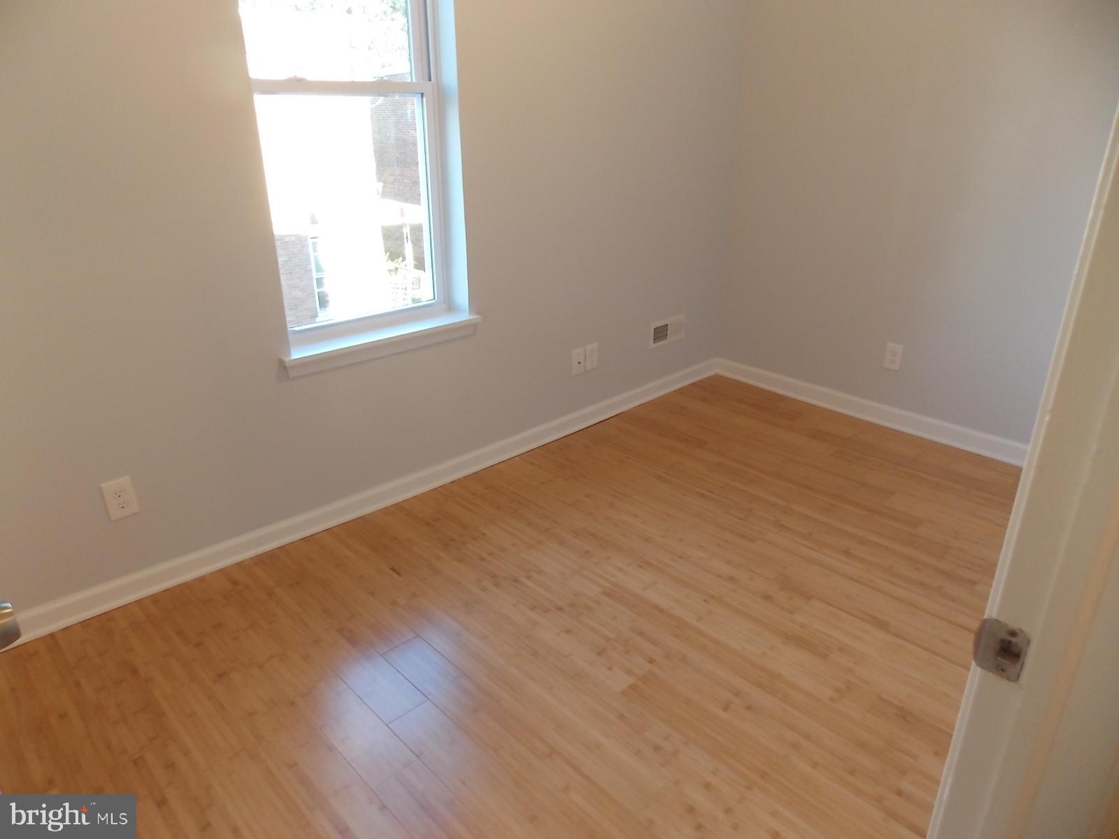 MILL CREEK - Residential