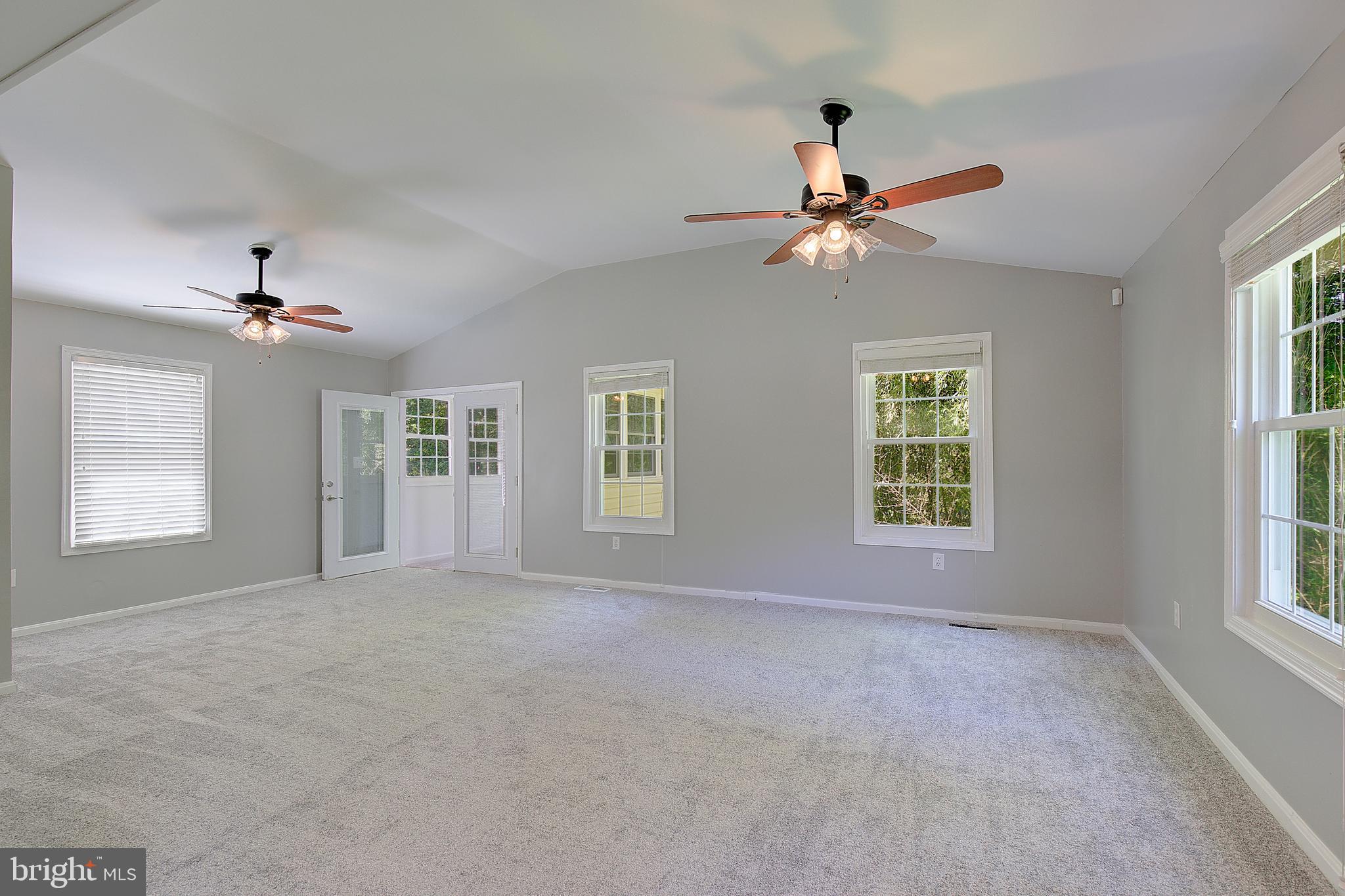 MATTINGLY AVE IND HEAD - Residential