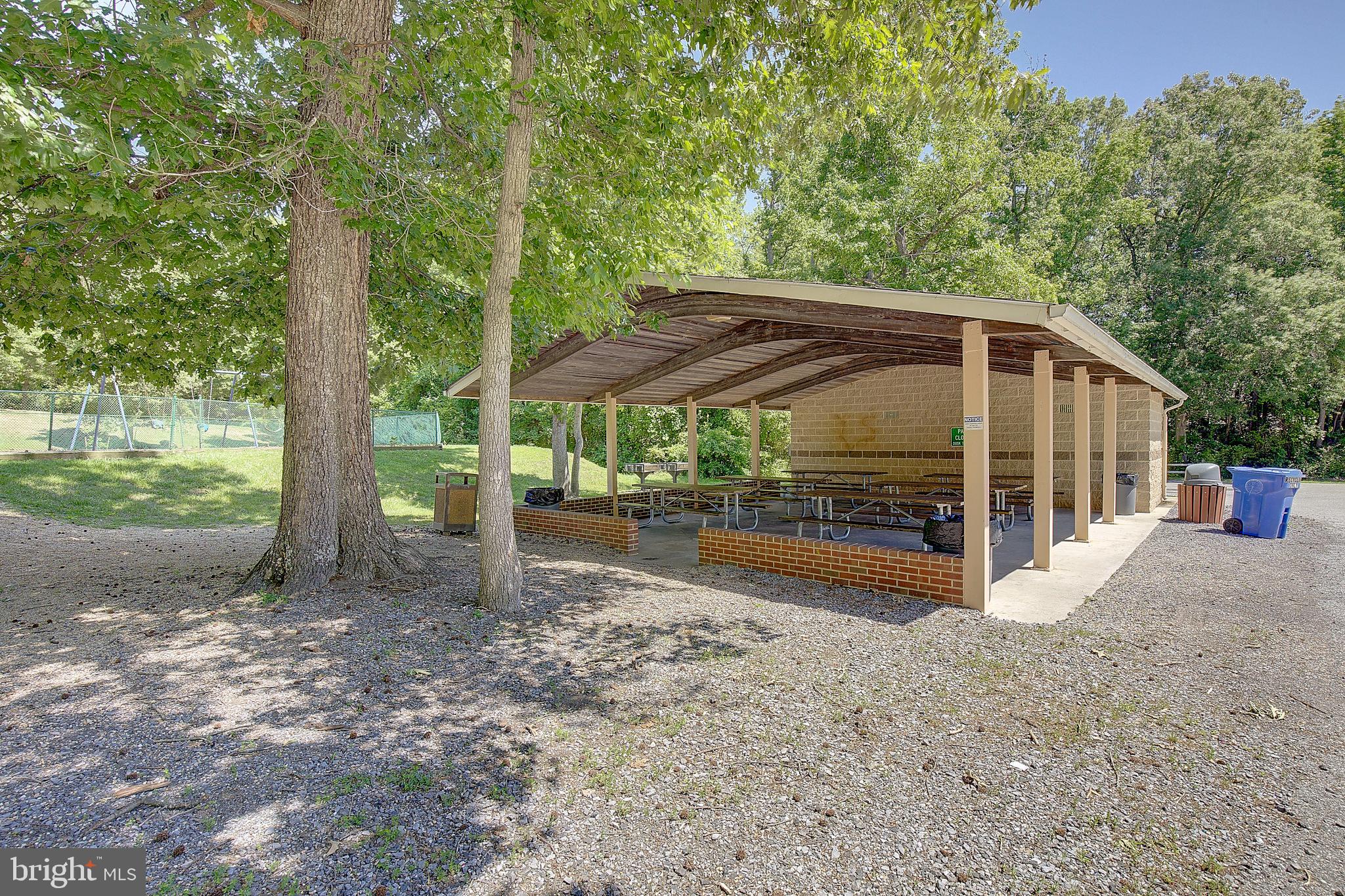 MATTINGLY AVE IND HEAD - Residential