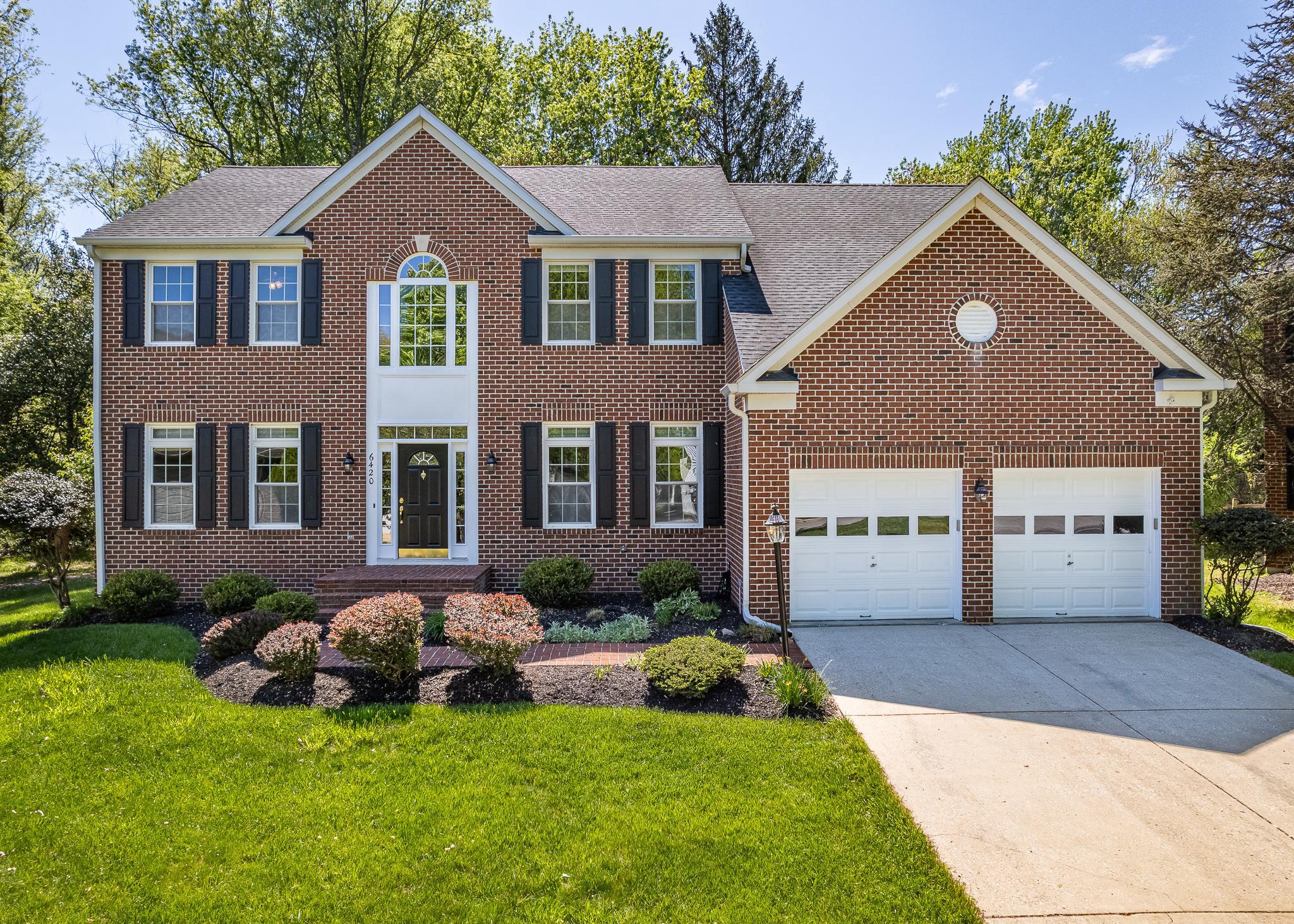 VILLAGE OF RIVER HILL - Residential