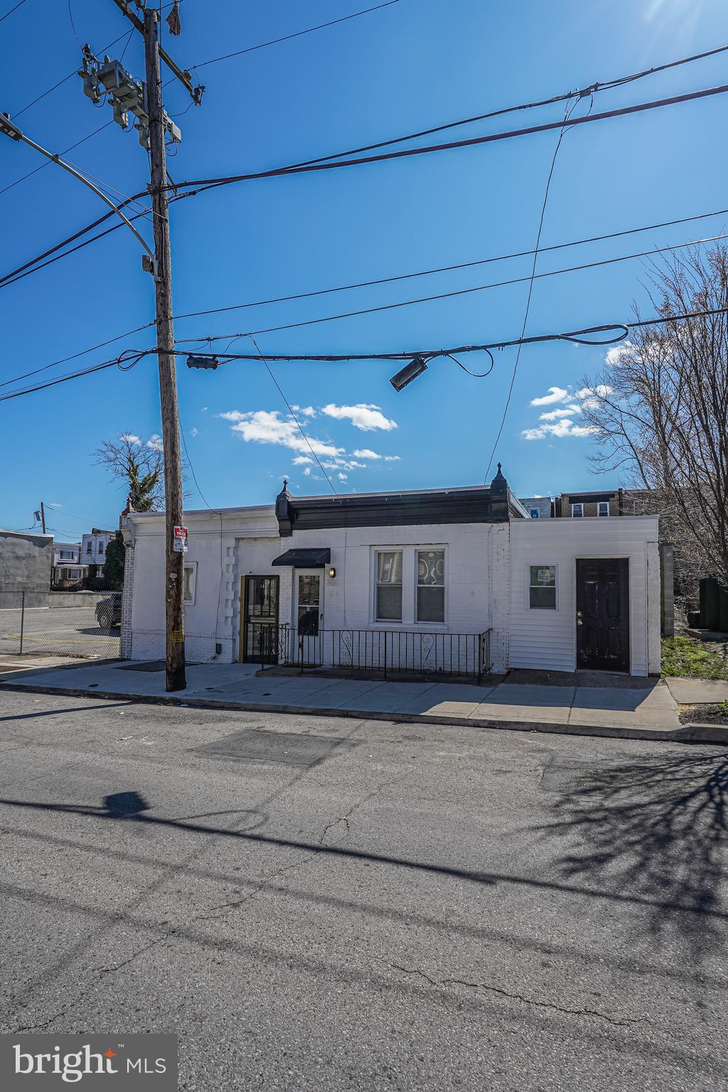 WEST OAK LANE - Residential