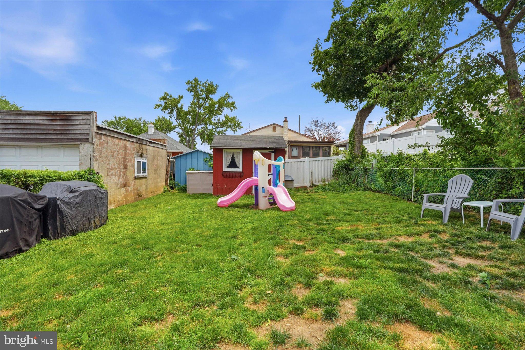 ROSLYN - Residential