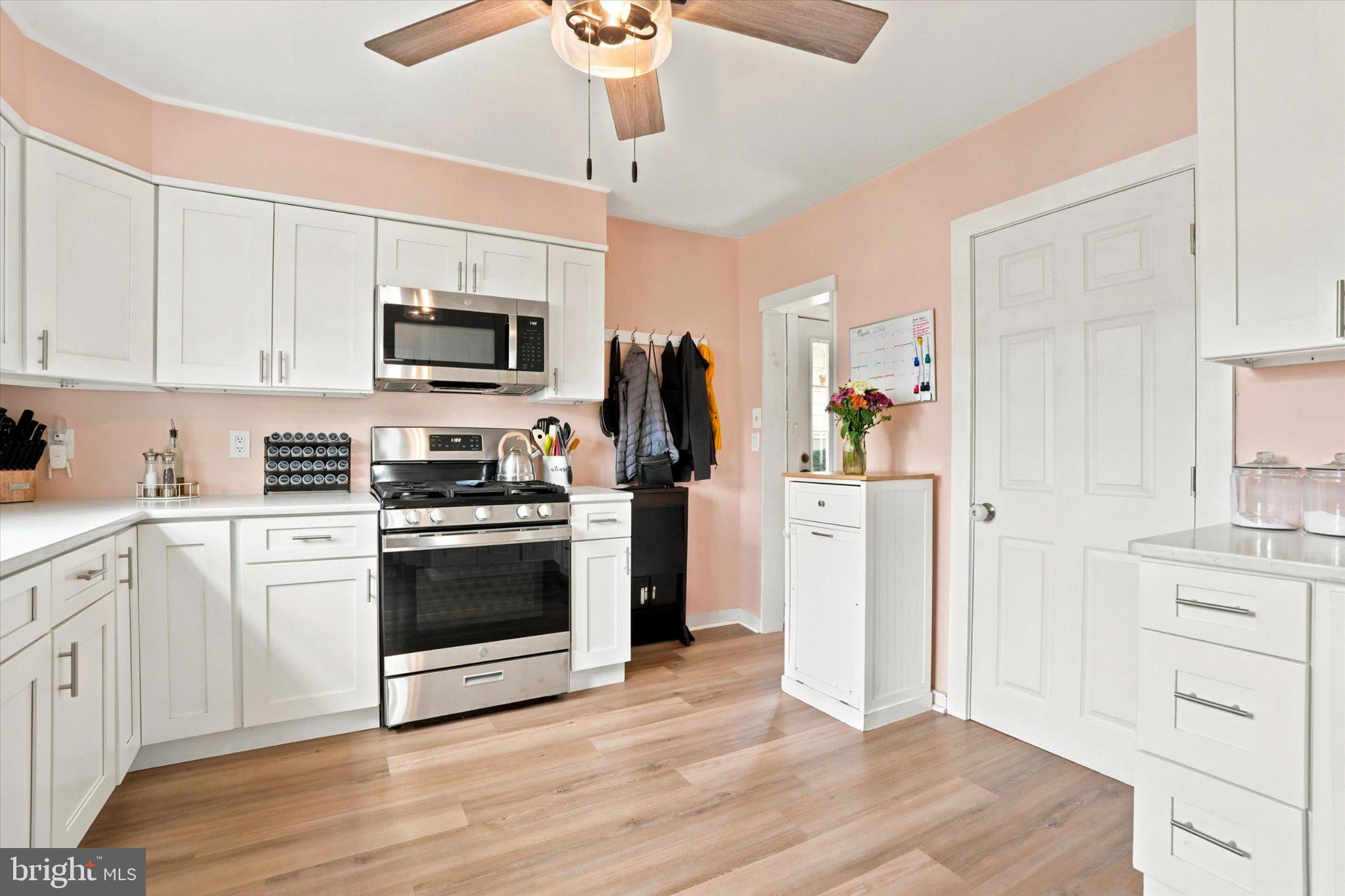 ROSLYN - Residential
