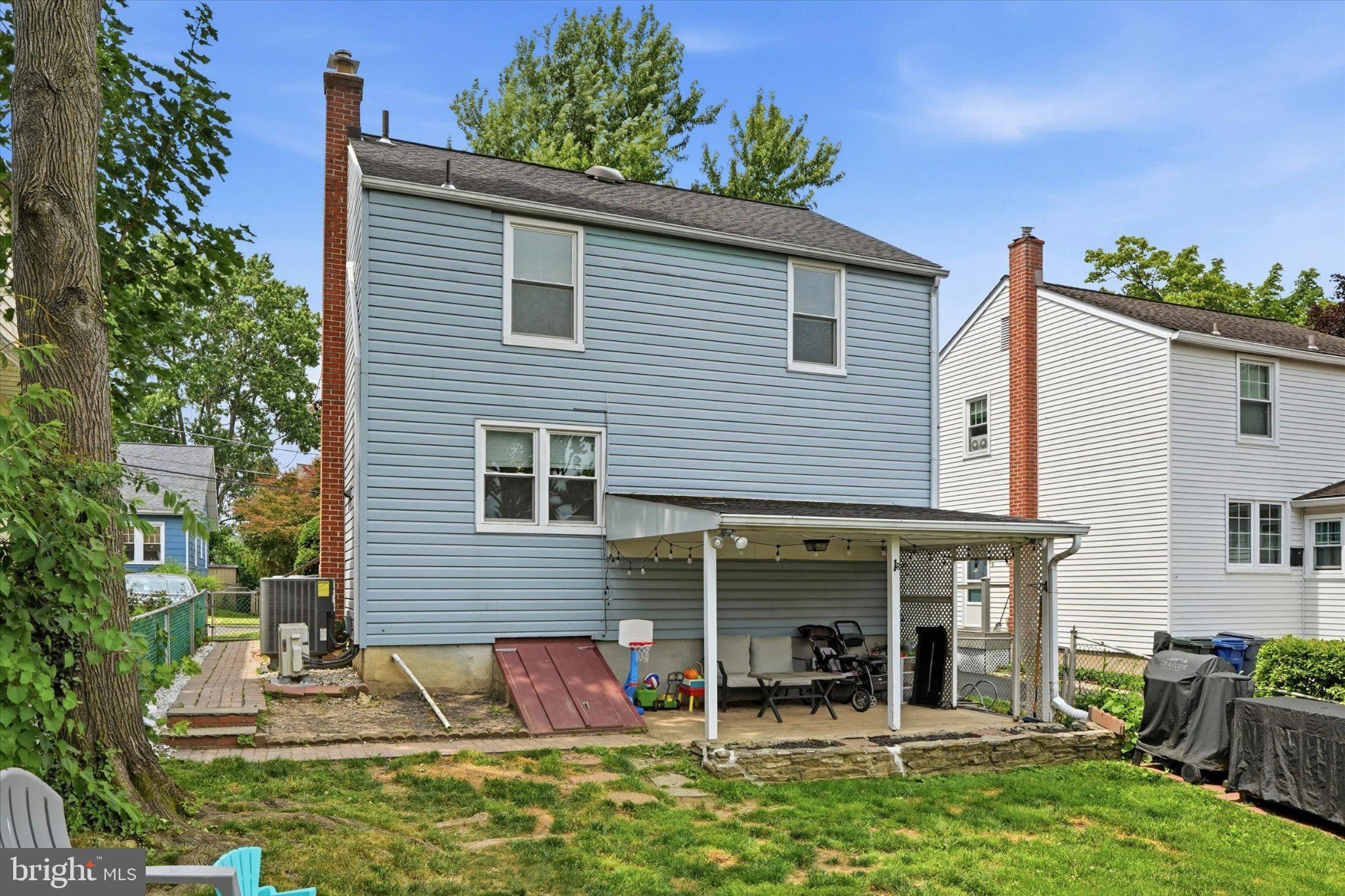 ROSLYN - Residential