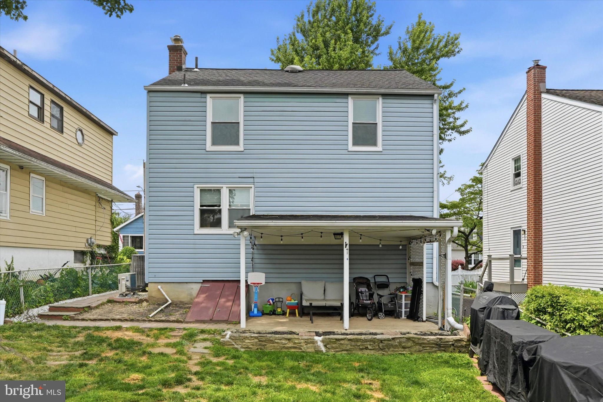 ROSLYN - Residential