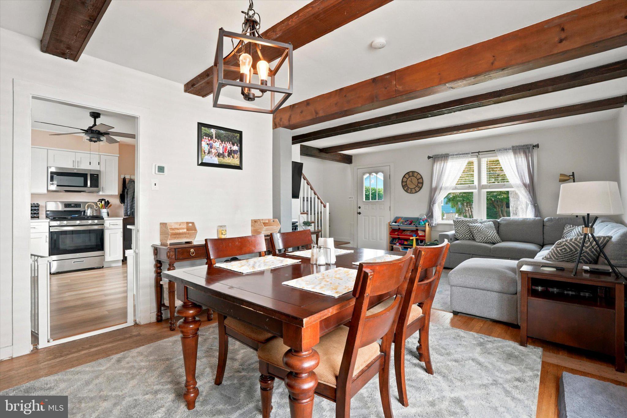 ROSLYN - Residential