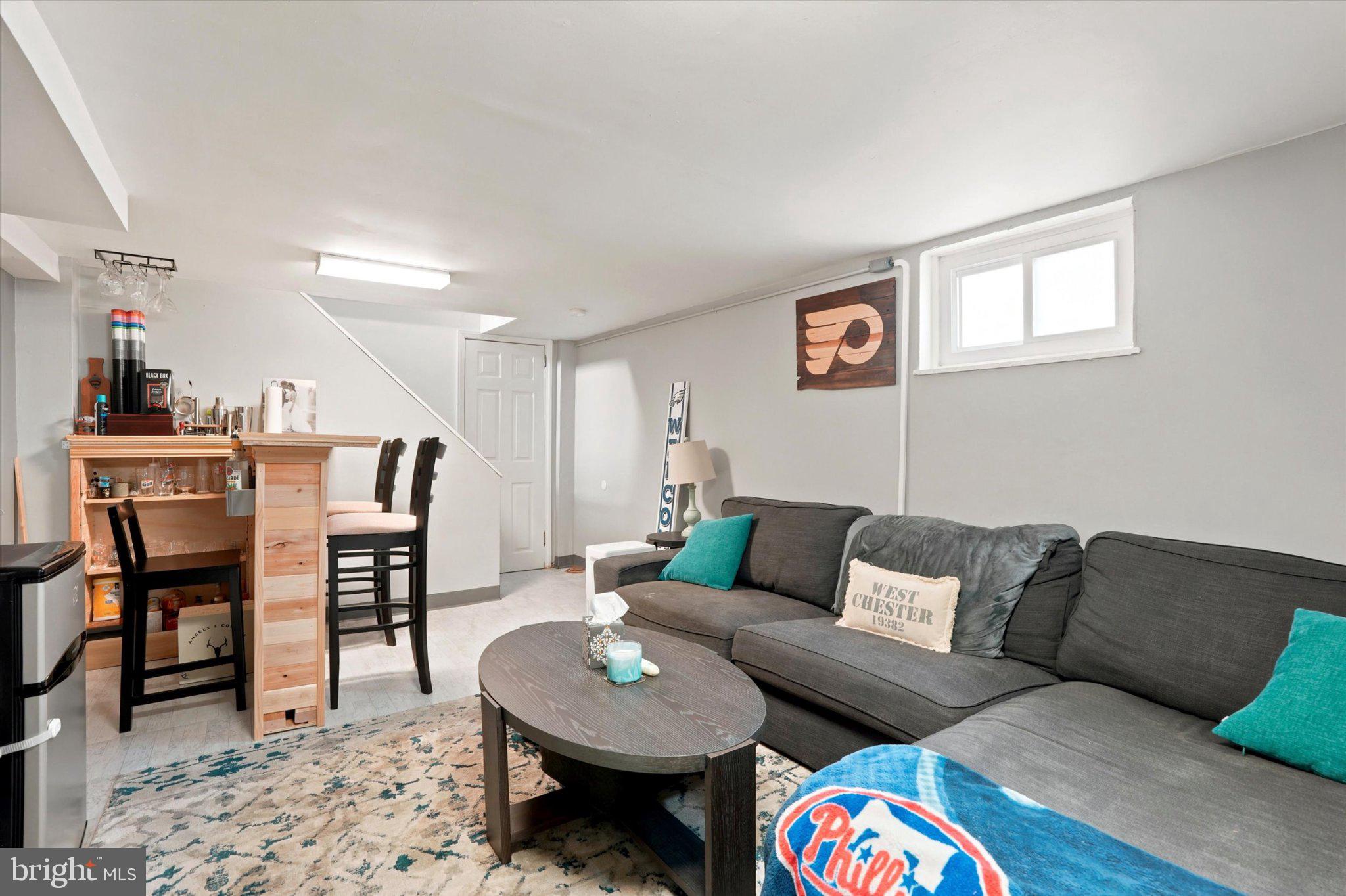 ROSLYN - Residential