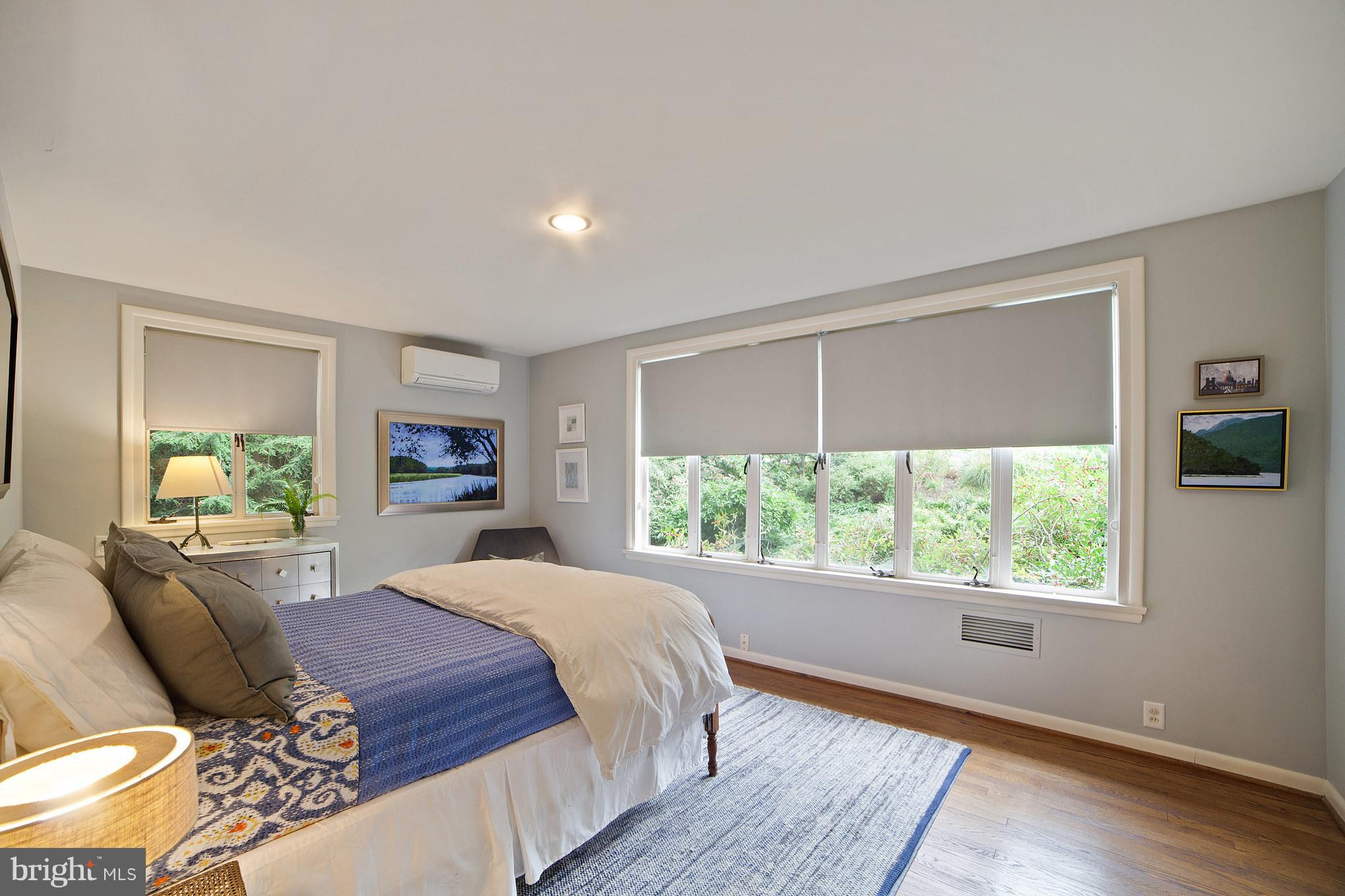 POPLAR HILL - Residential