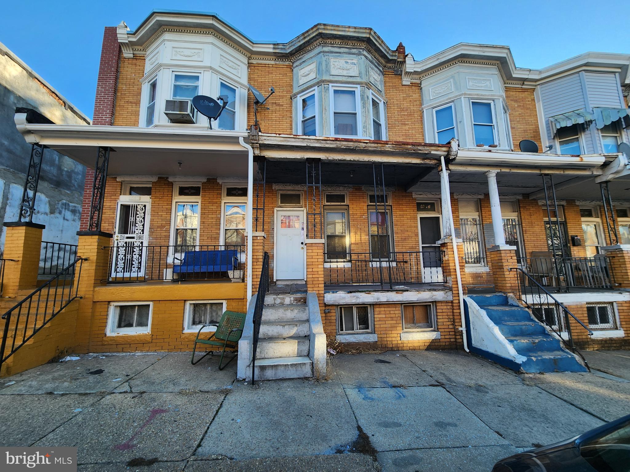 POST AUCTION/BUY NOW: MAKE AN OFFER!
 
This two-story townhouse is located in the Sandtown-Winchester neighborhood of Baltimore City. Residents can enjoy the nearby facilities and attractions such as the Grace Medical Center, Mount Clare Junction, and West Baltimore MARC Station. This property is vacant. The area provides easy access to the nearest major traffic artery, N Fulton Ave, connecting to other parts of Baltimore.
