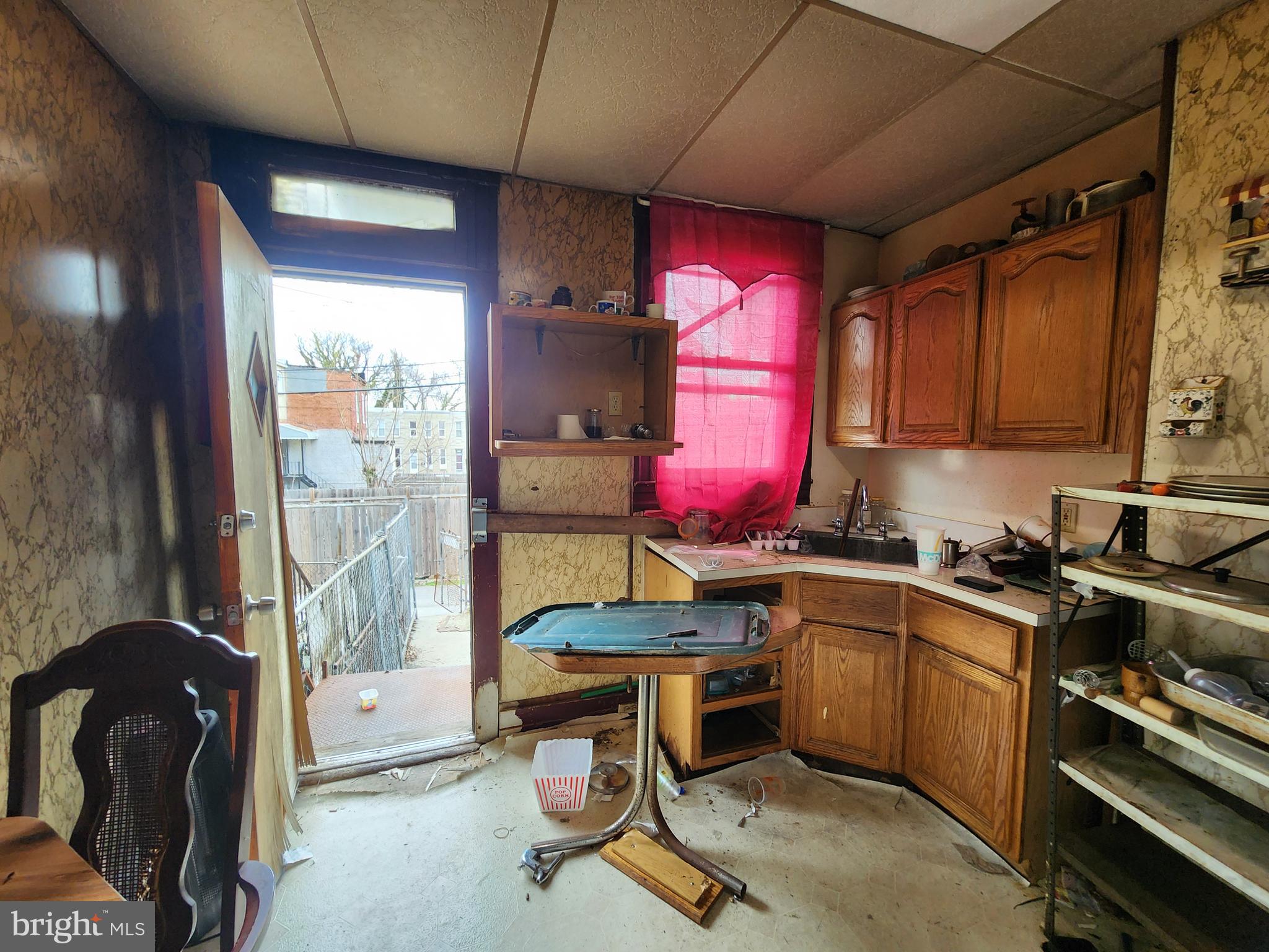 SANDTOWN-WINCHESTER - Residential