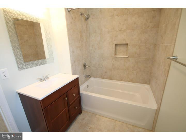 HOLME CIRCLE - Residential